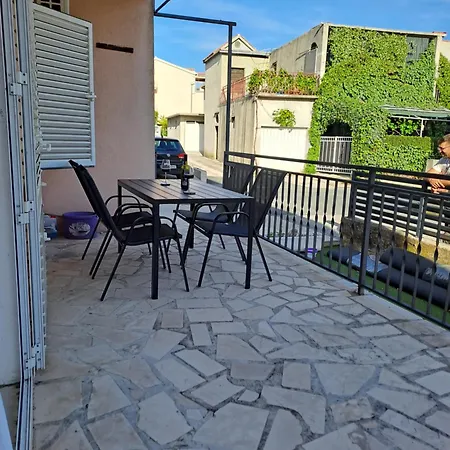 Ema * Kaštela